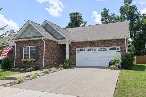 139 Hampshire Way White House TN 37188