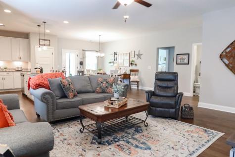 139 Hampshire Way White House TN 37188
