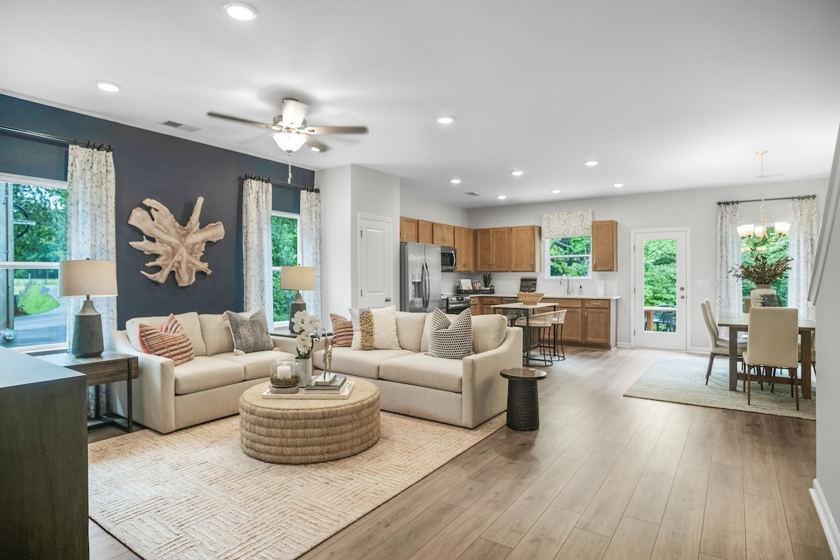 122 Ironhorse Way Dickson TN 37055