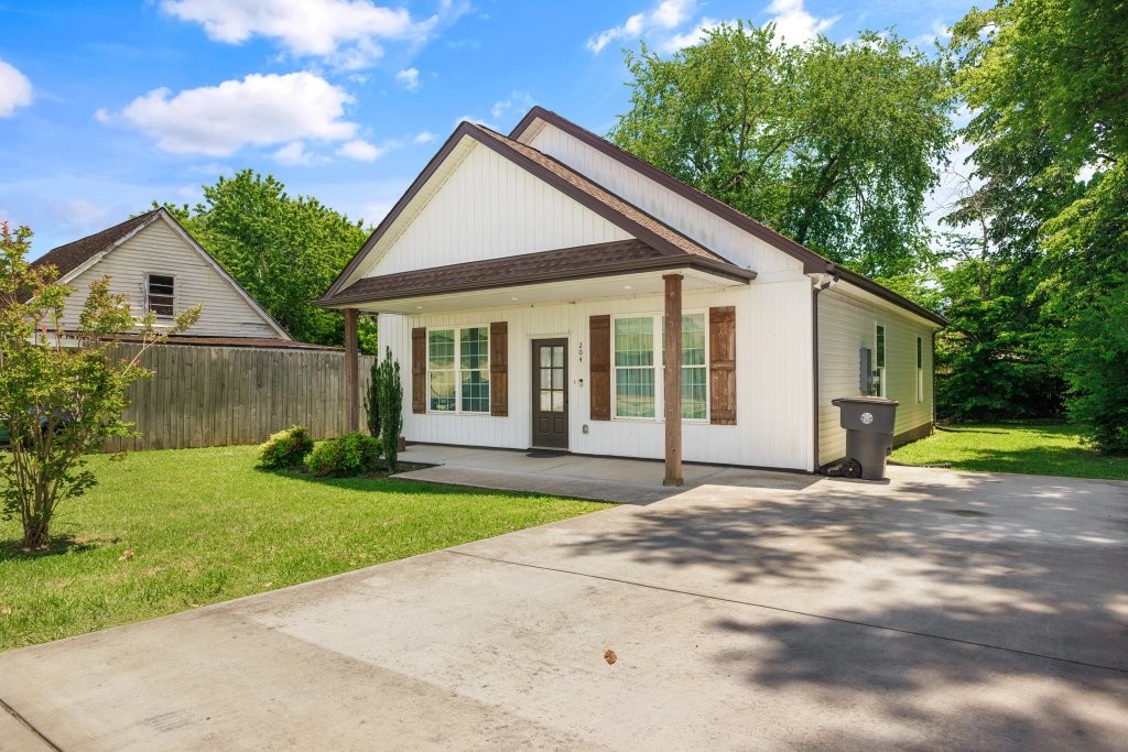 204 Mountain Street Mcminnville TN 37110