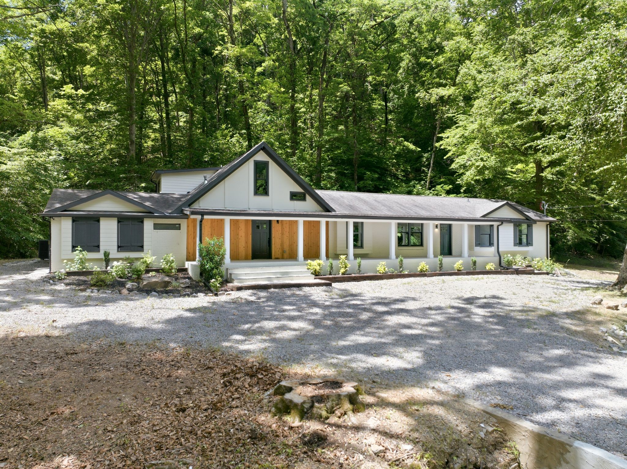 1032 Paint Pony Trail Pegram TN 37143