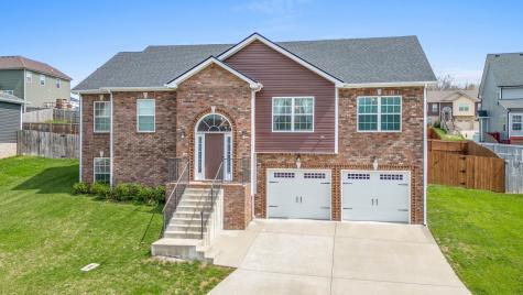 202 Kingstons Cove Clarksville TN 37042