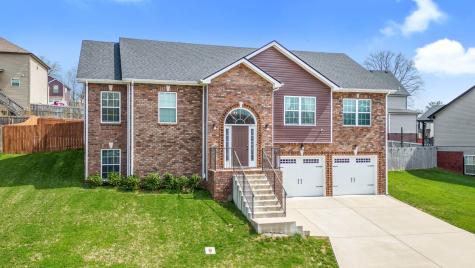 202 Kingstons Cove Clarksville TN 37042