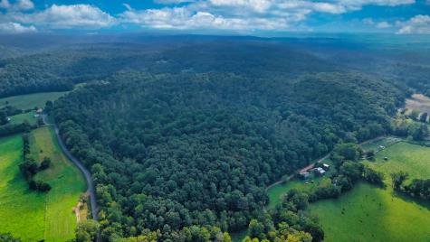 1 Pinewood Road Nunnelly TN 37137