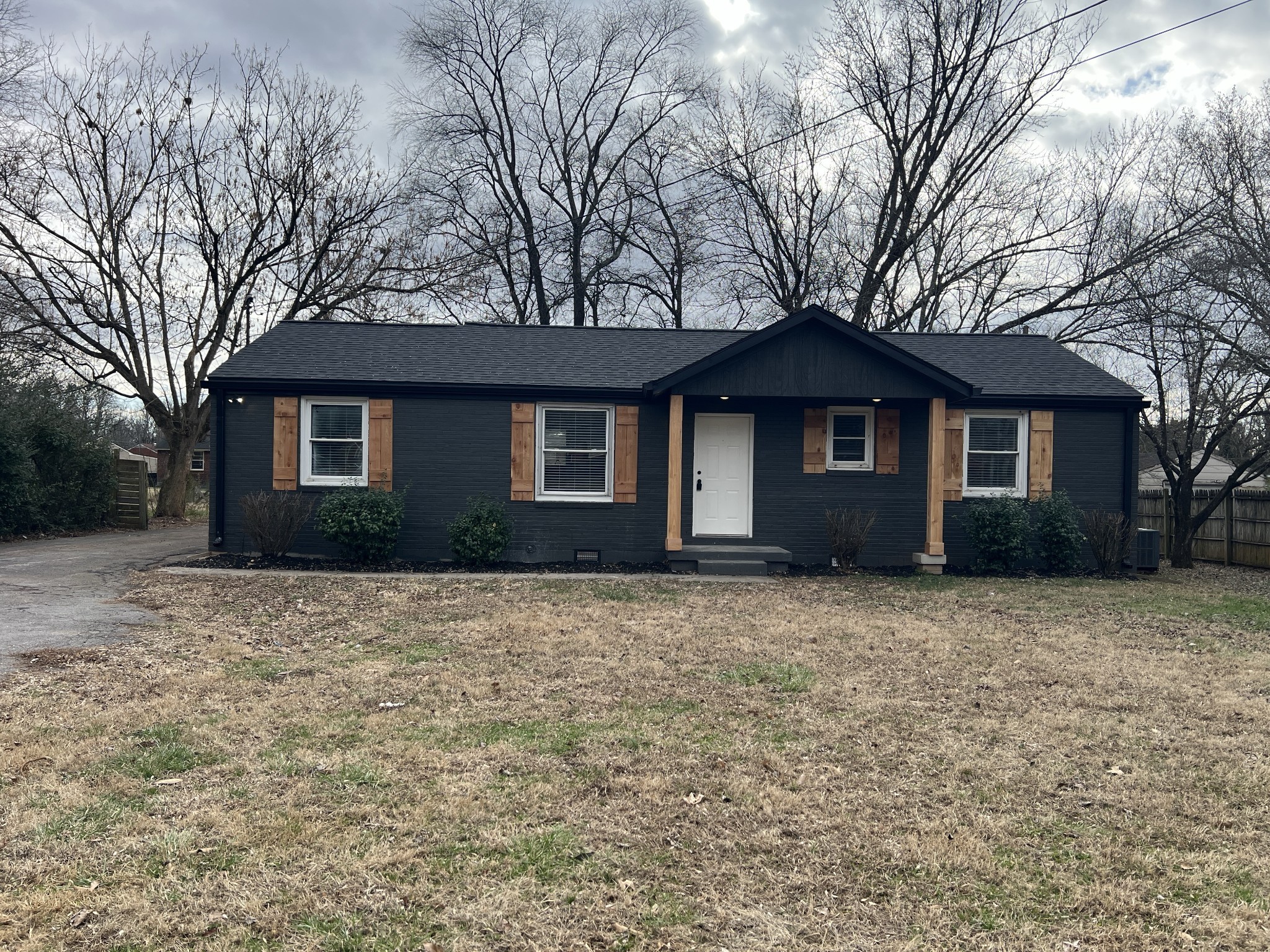 1906 Gardner Drive Murfreesboro TN 37130