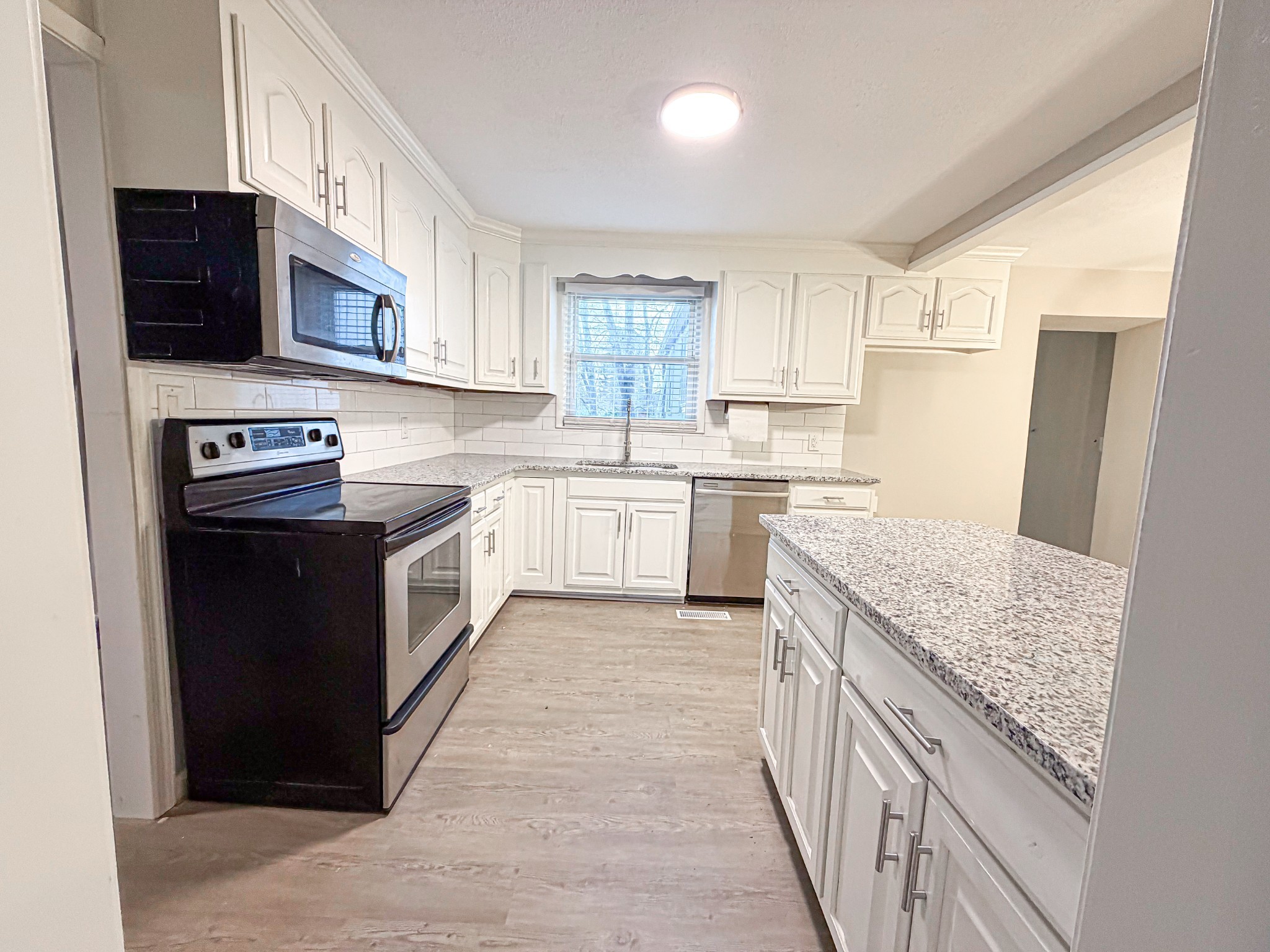 1906 Gardner Drive Murfreesboro TN 37130
