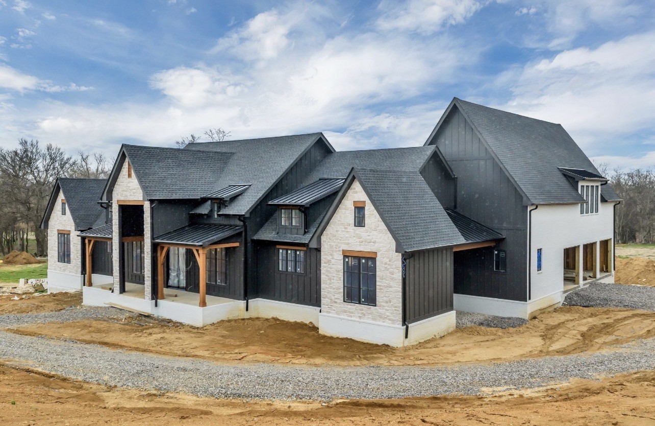 2388 Darks Mill Road Columbia TN 38401