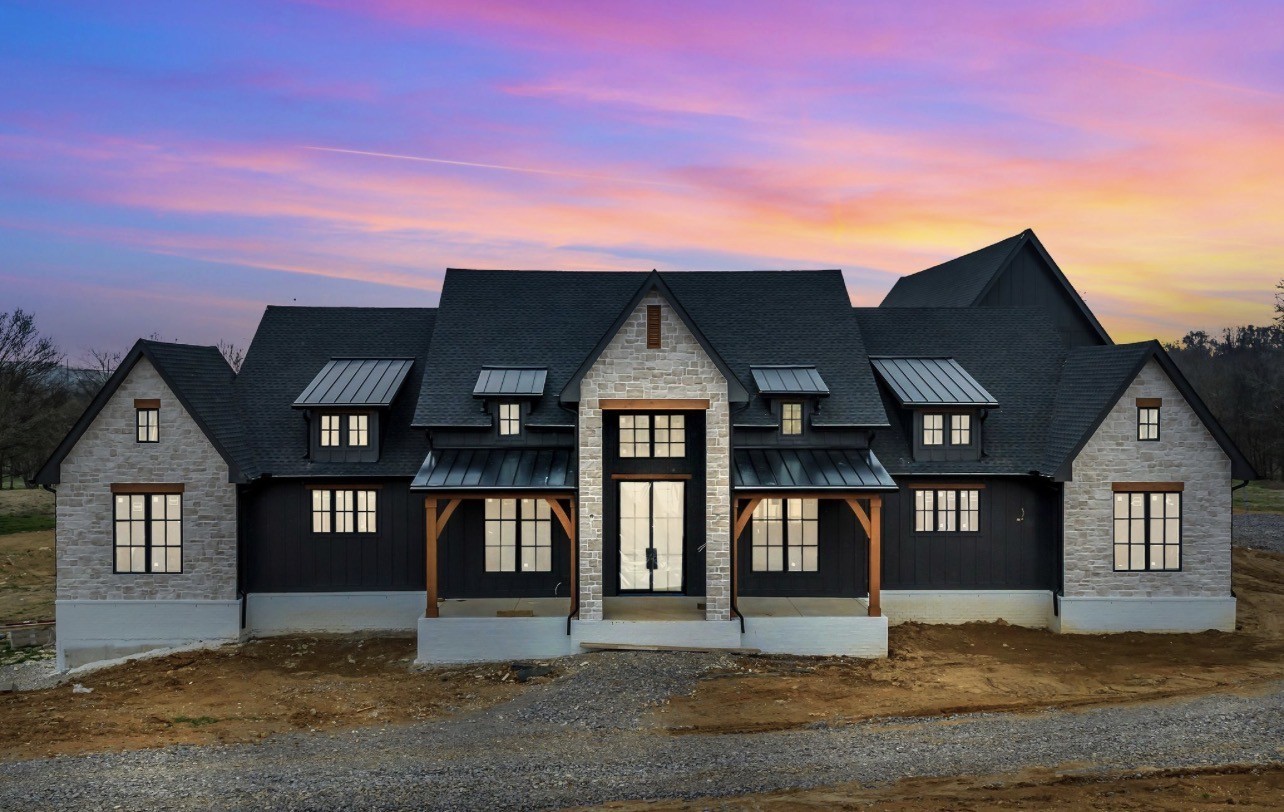 2388 Darks Mill Road Columbia TN 38401