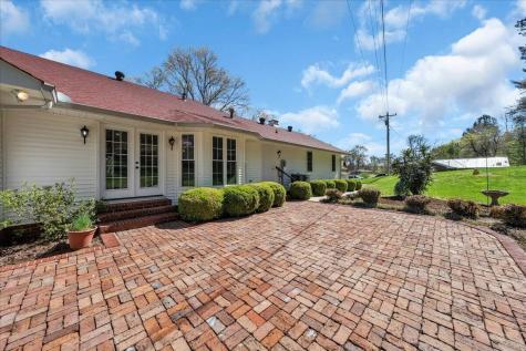 369 Sweetens Cove Road South Pittsburg TN 37380