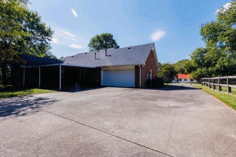 820 Jay Lane Lascassas TN 37085