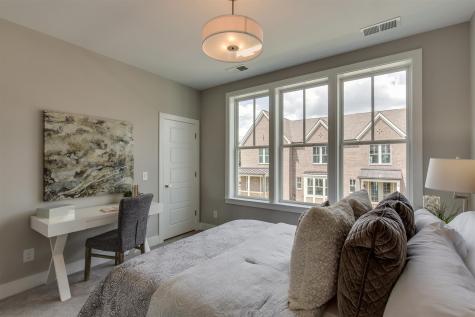 217 Porter Village Circle Nashville TN 37206