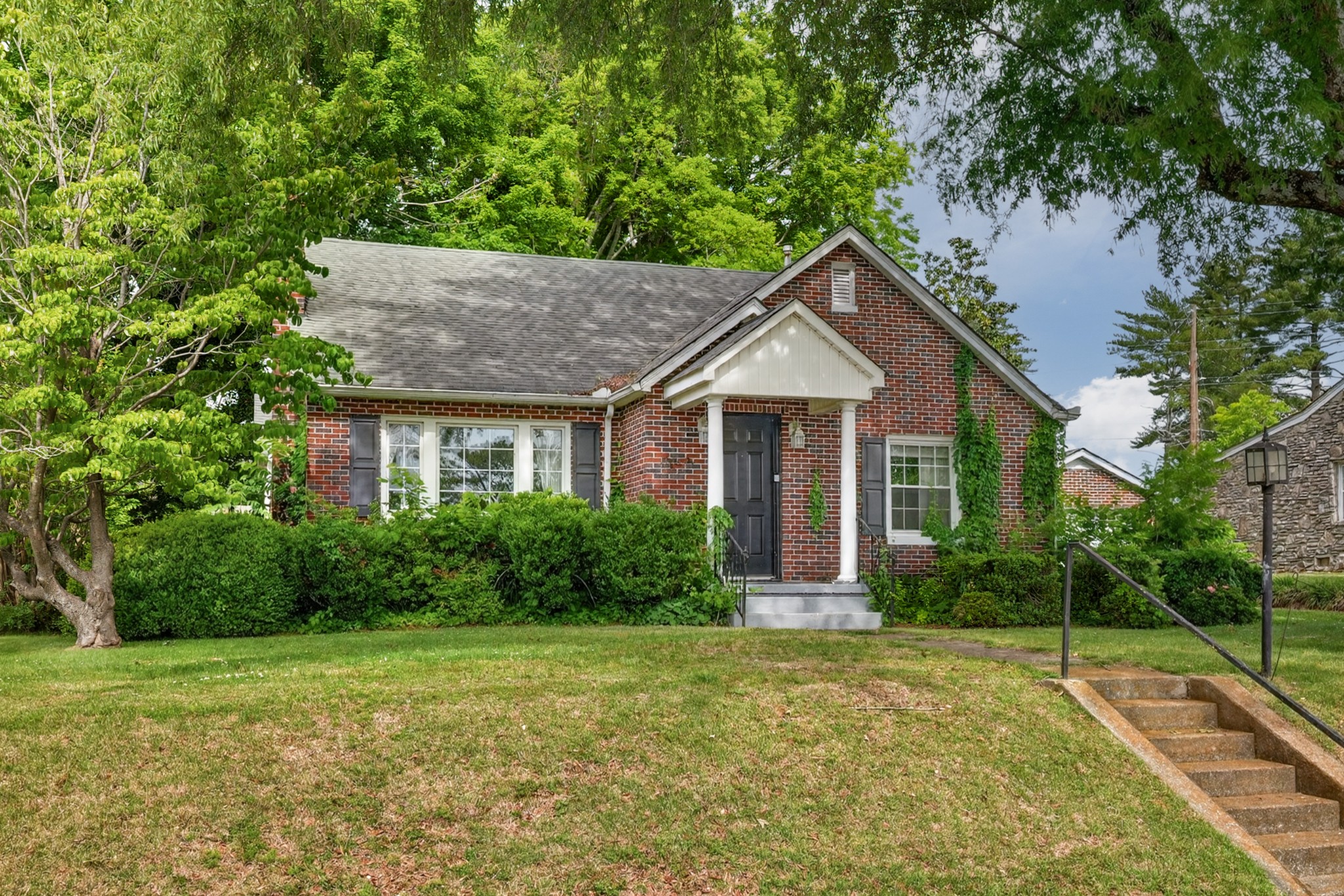 502 4th Avenue Fayetteville TN 37334
