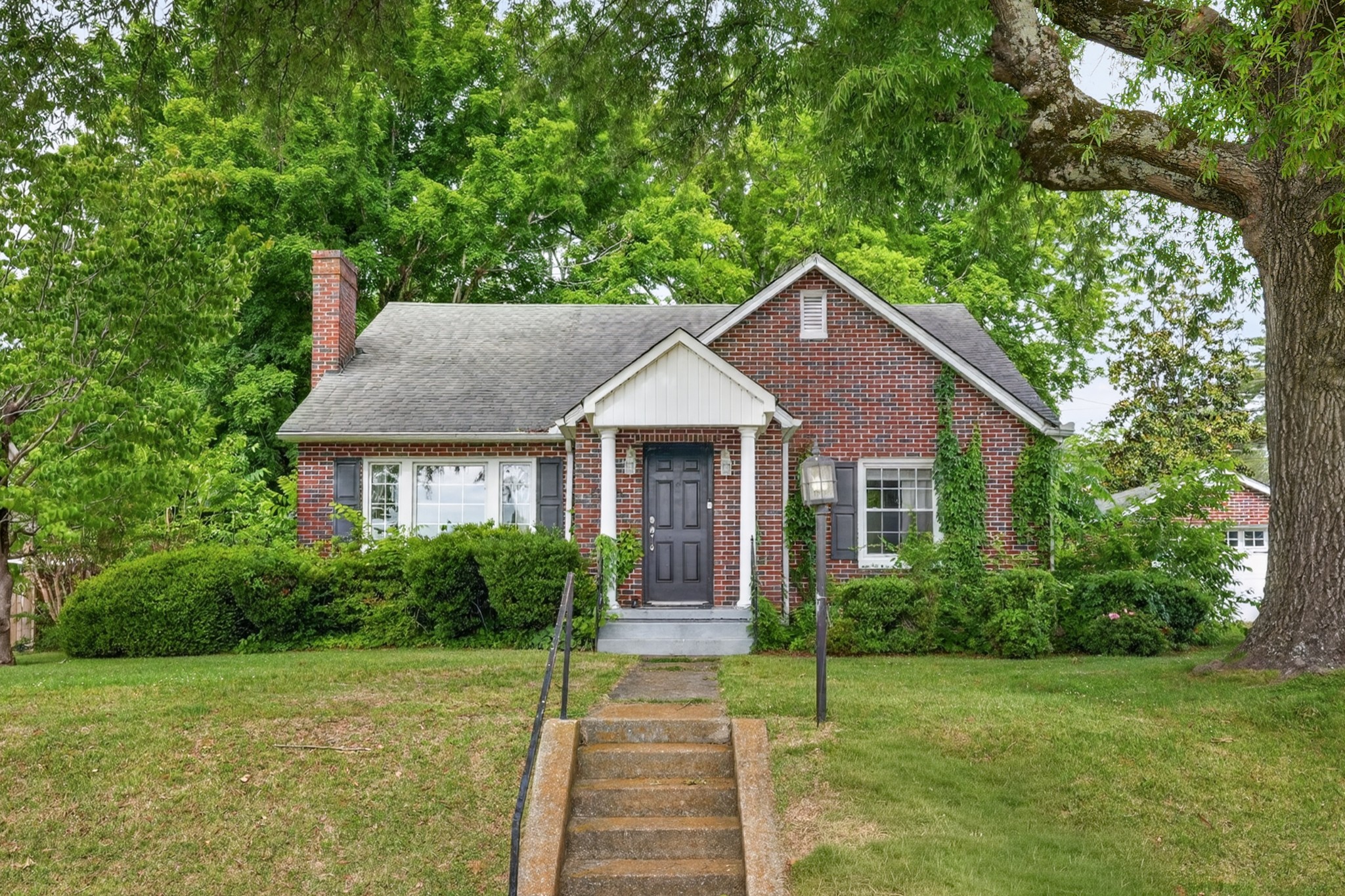 502 4th Avenue Fayetteville TN 37334
