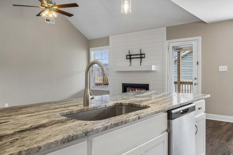 3565 Torrington Lane Clarksville TN 37042