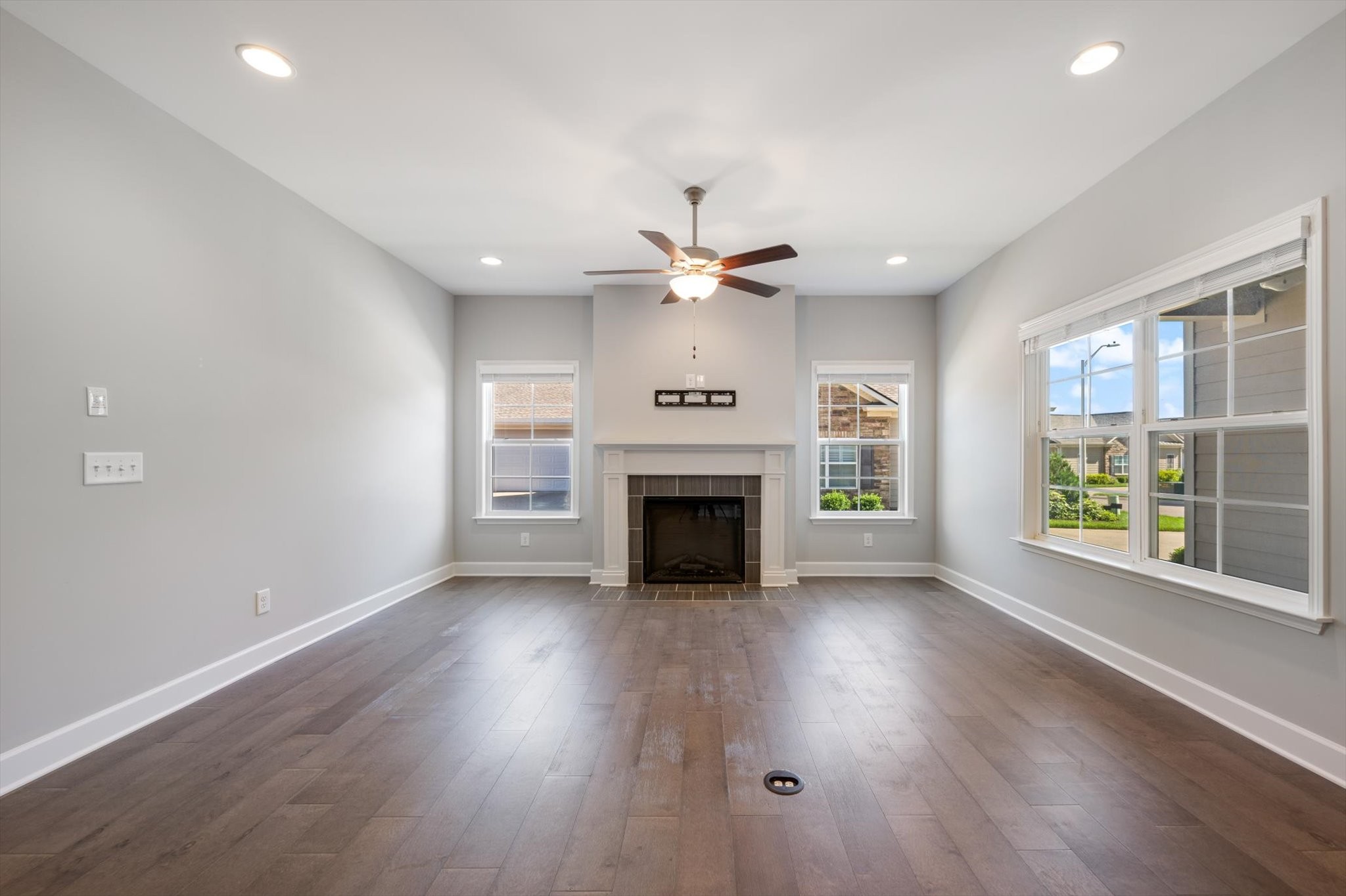 2326 Stonecenter Lane Murfreesboro TN 37128