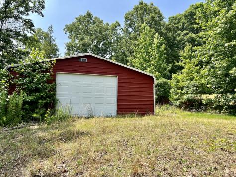 2195 Higginbottom Road Selmer TN 38375