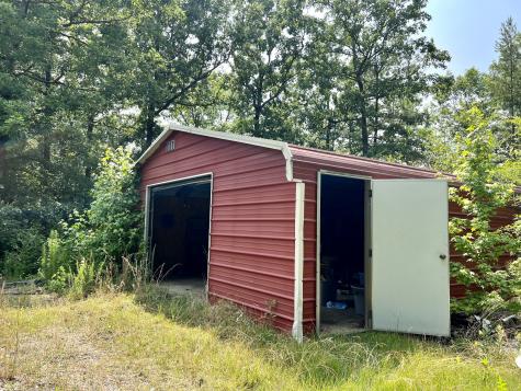 2195 Higginbottom Road Selmer TN 38375