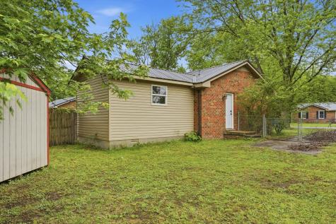 209 Green Acres Circle Guthrie KY 42234