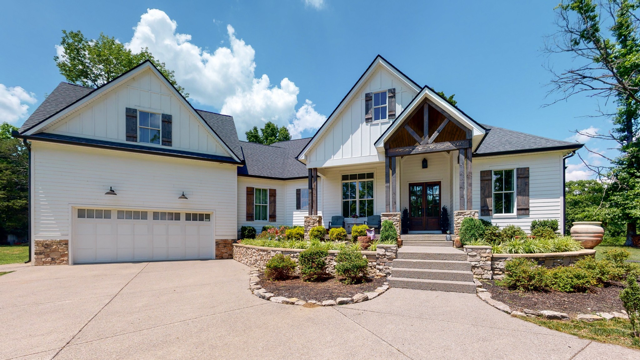 3453 Tobe Robertson Road Columbia TN 38401