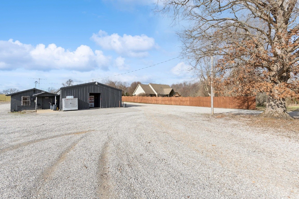 1821 Old Gamaliel Road Red Boiling Springs TN 37150