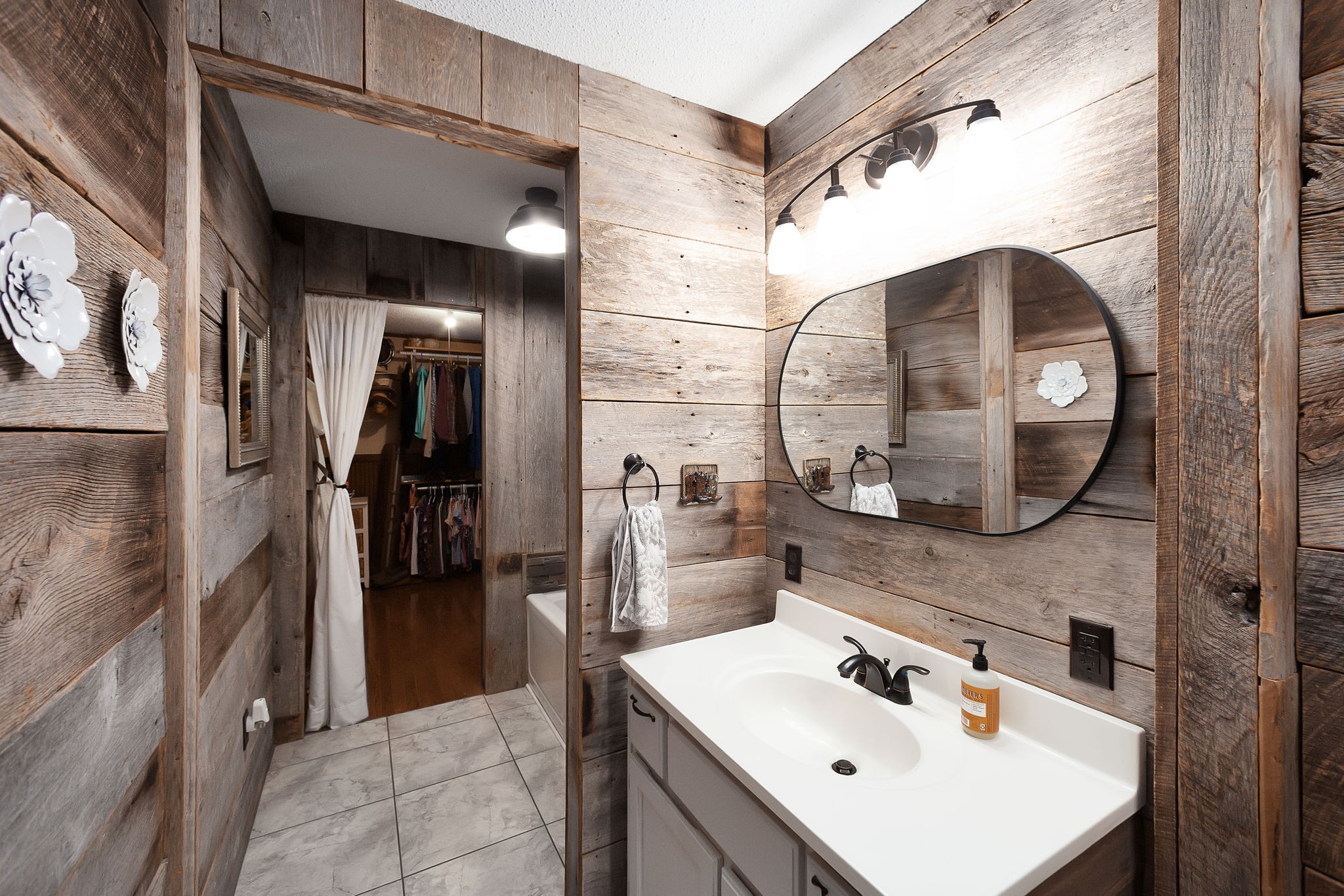 681 Swan Johnson Road Darden TN 38328