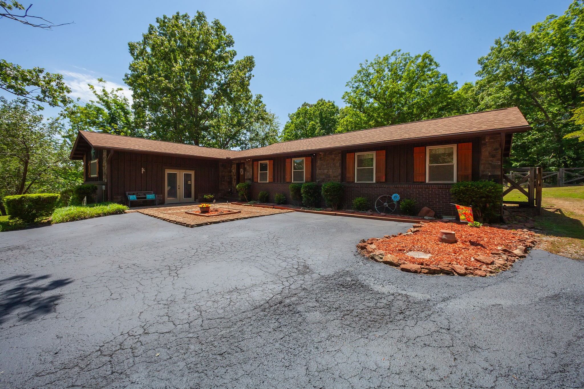 681 Swan Johnson Road Darden TN 38328
