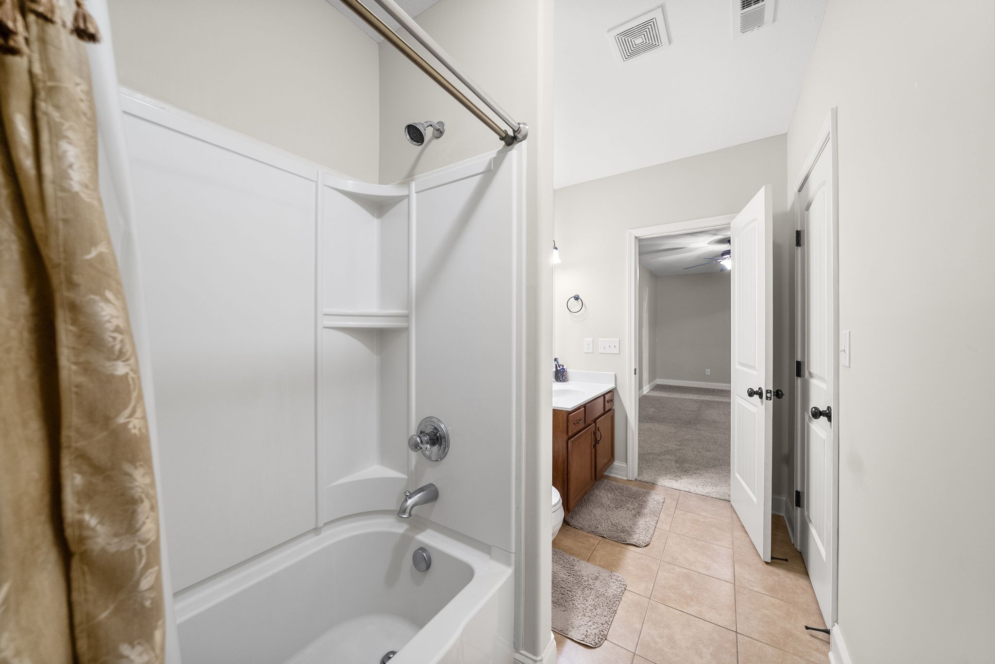 713 W Accipiter Circle Clarksville TN 37043