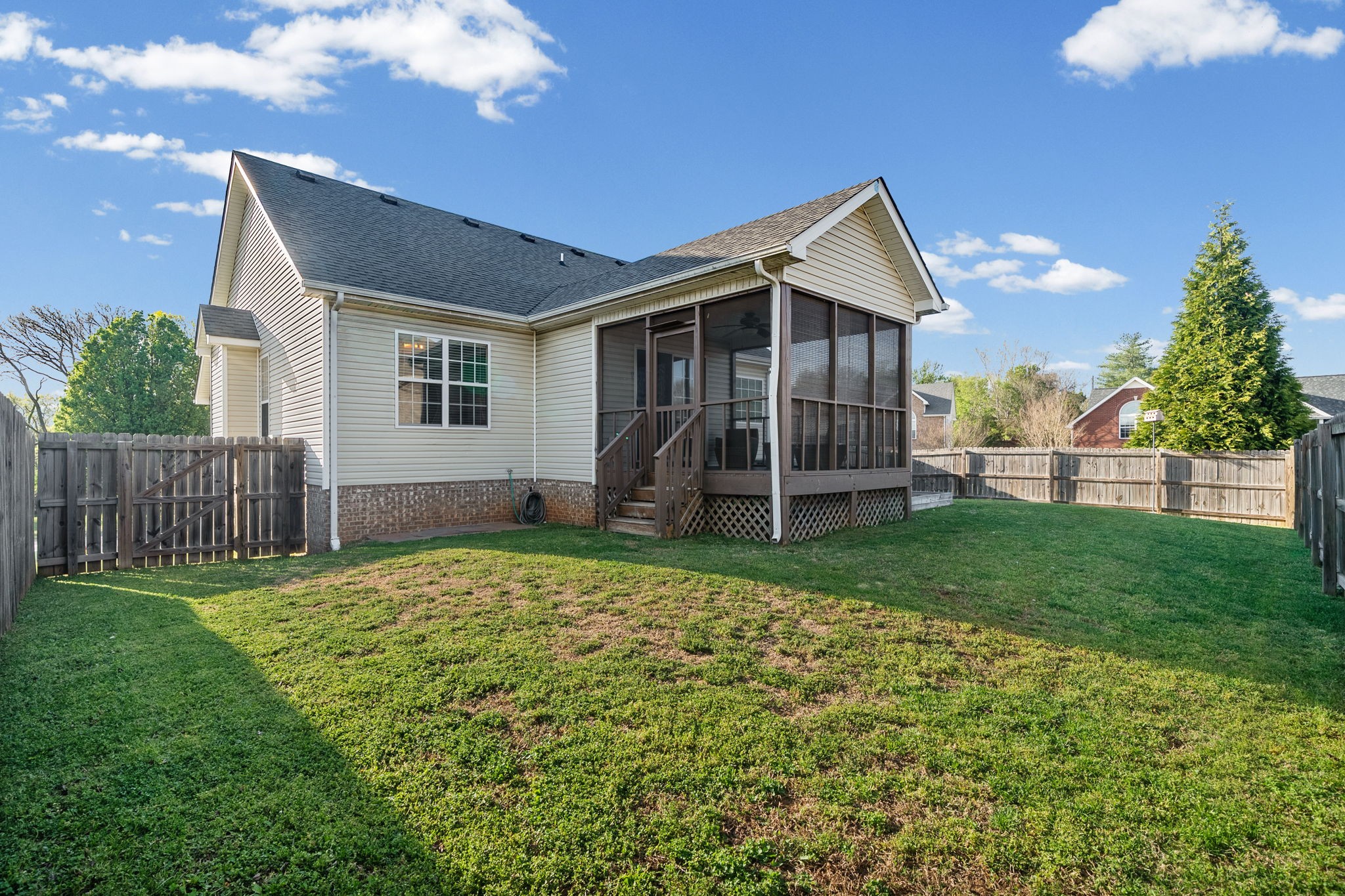 713 W Accipiter Circle Clarksville TN 37043