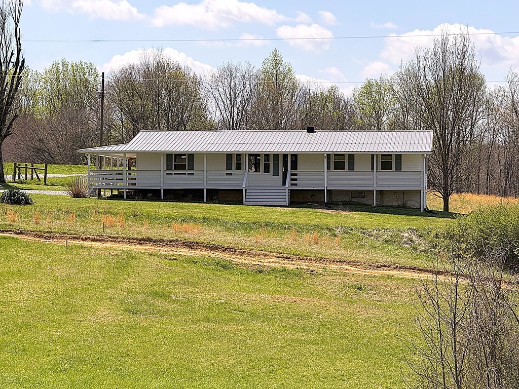 118 Collins Road Allons TN 38541