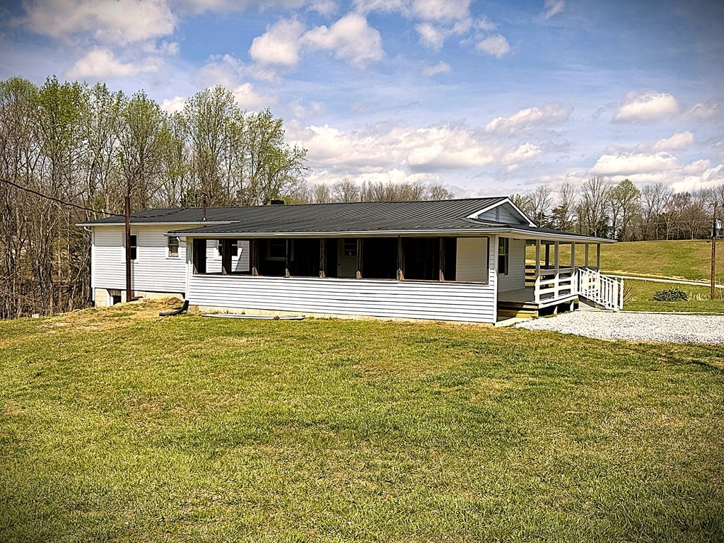 118 Collins Road Allons TN 38541