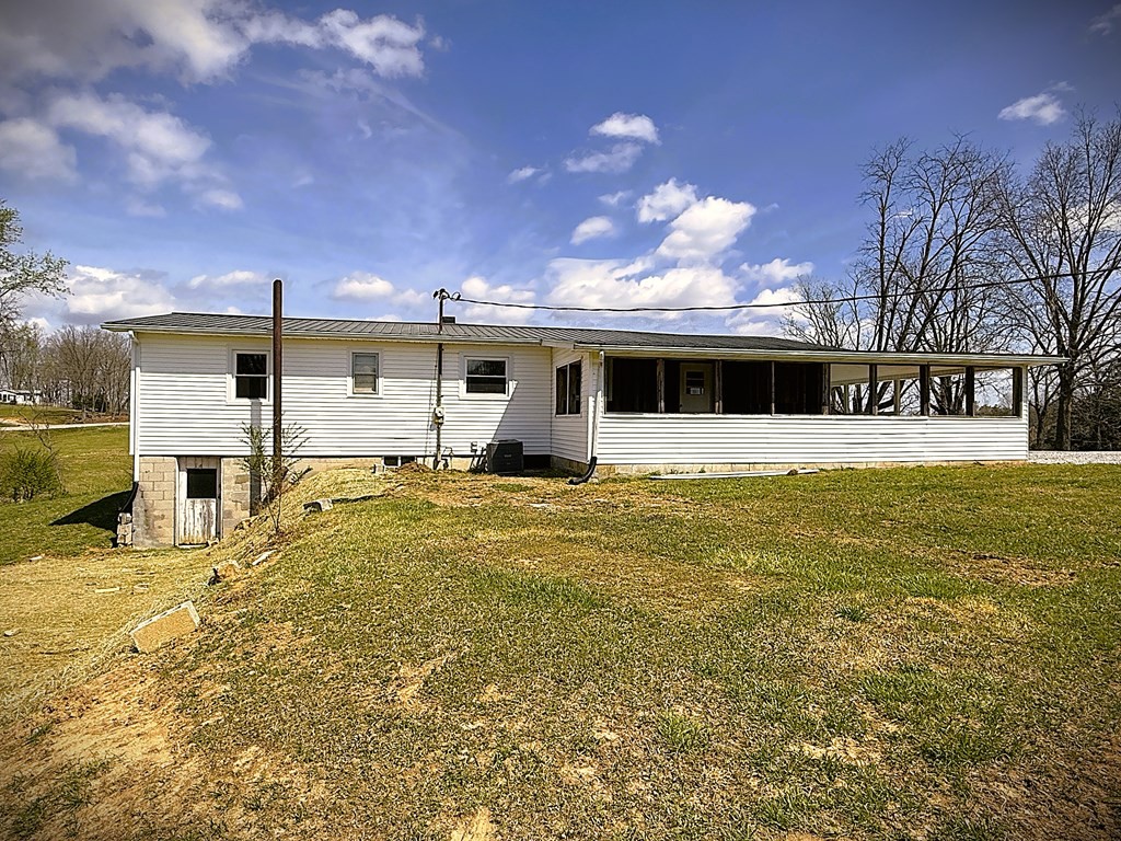 118 Collins Road Allons TN 38541