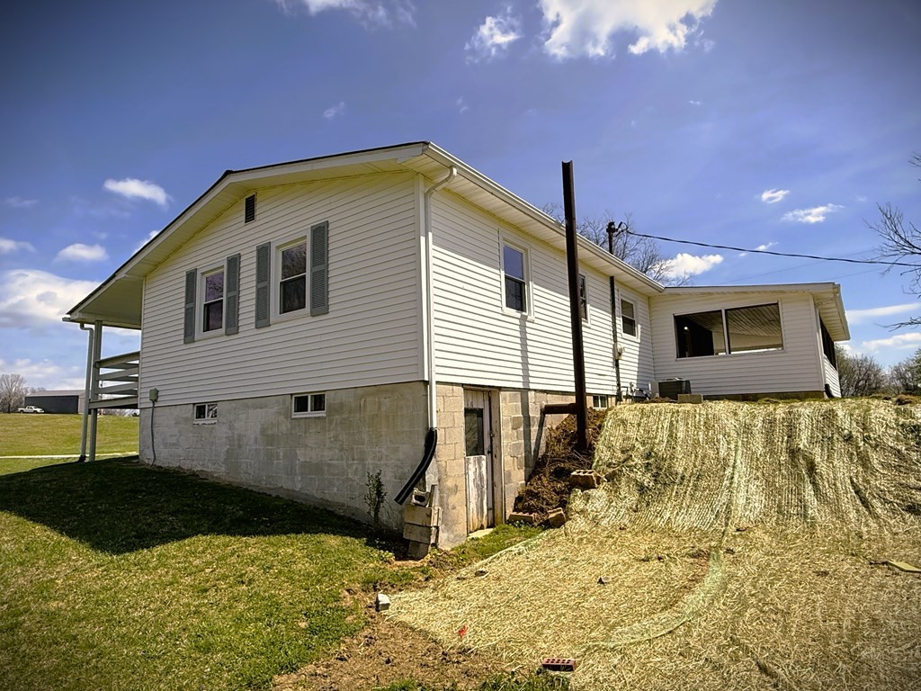 118 Collins Road Allons TN 38541