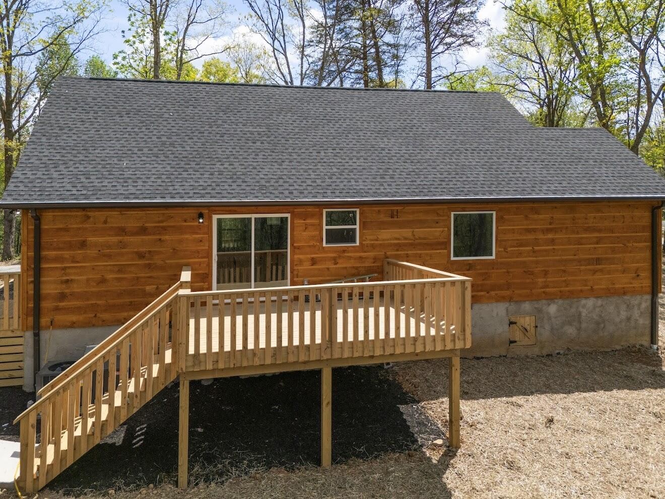 2387 Porch Rock Road Pikeville TN 37367