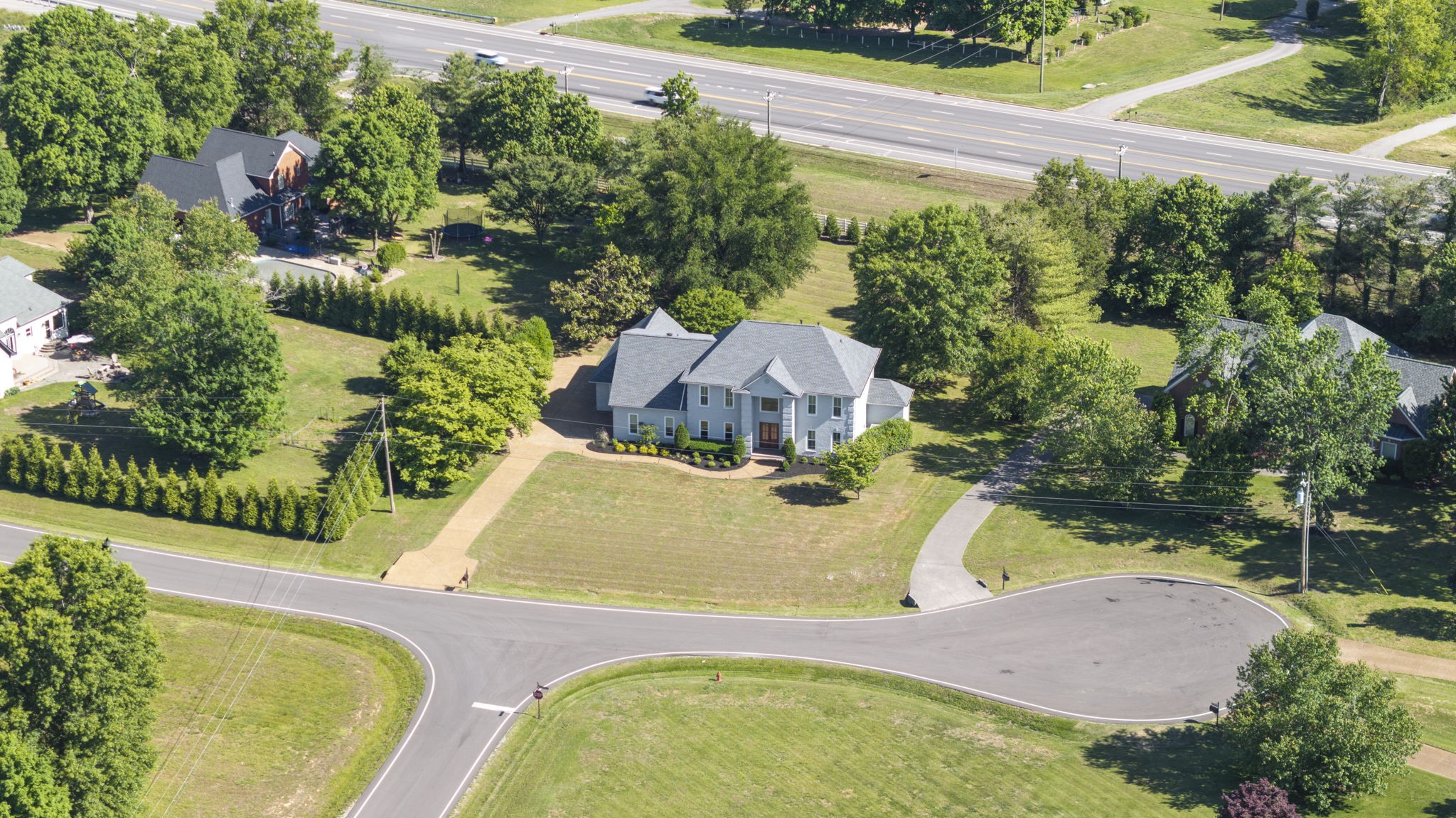 209 Barrington Ct, W Franklin TN 37067