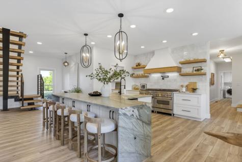209 Barrington Ct, W Franklin TN 37067