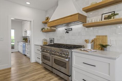 209 Barrington Ct, W Franklin TN 37067