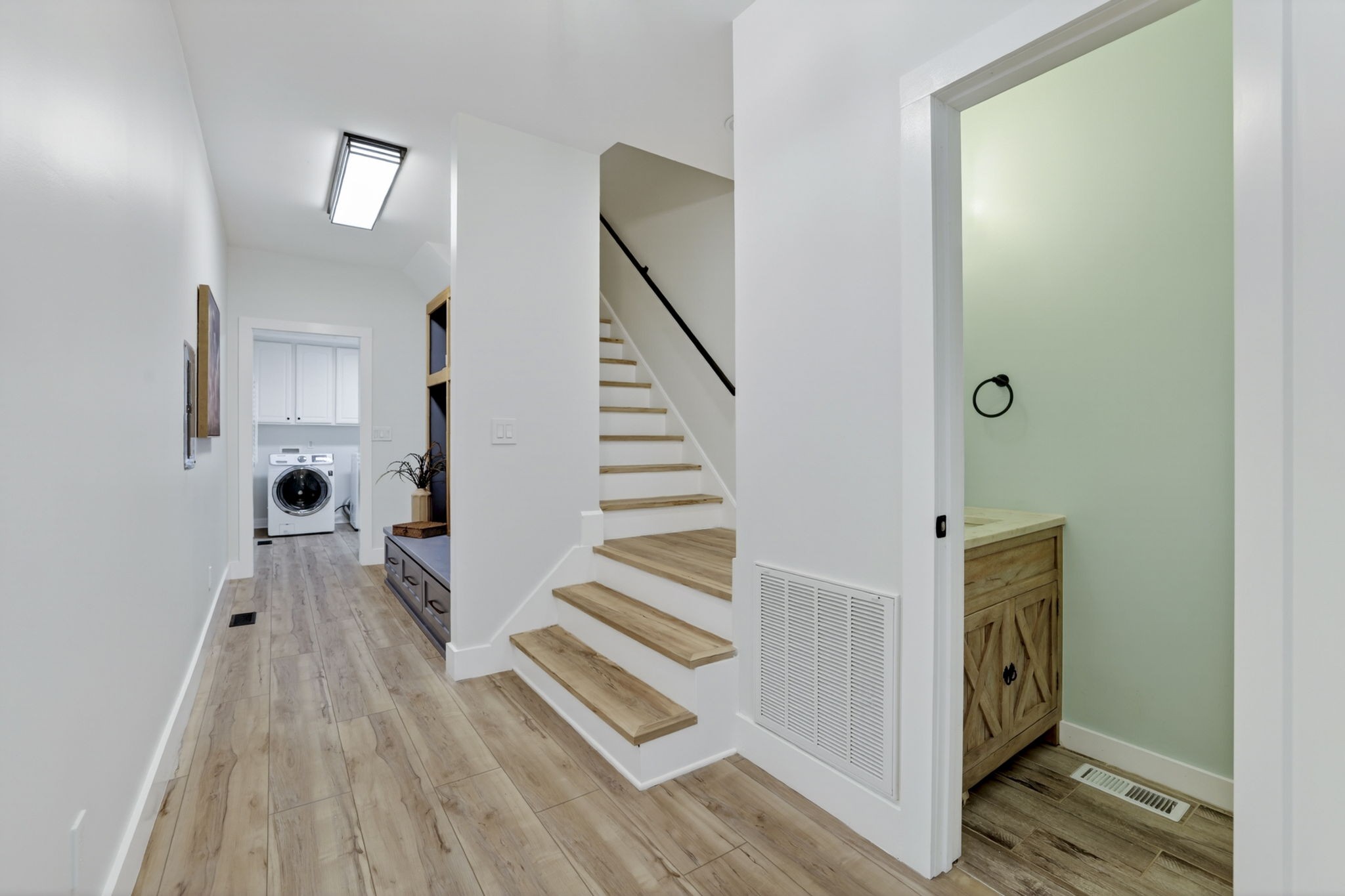 209 Barrington Ct, W Franklin TN 37067
