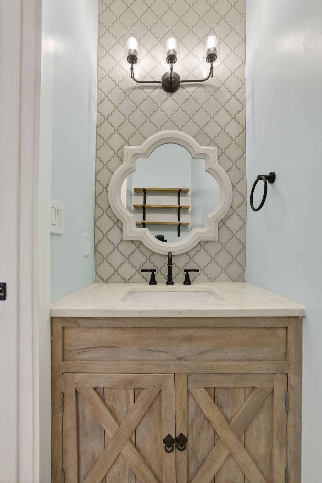 209 Barrington Ct, W Franklin TN 37067