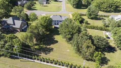 209 Barrington Ct, W Franklin TN 37067