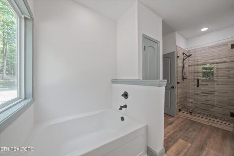 1925 Harbor Lane Dandridge TN 37725