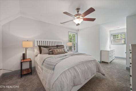 1925 Harbor Lane Dandridge TN 37725