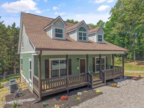 1925 Harbor Lane Dandridge TN 37725