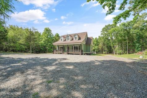 1925 Harbor Lane Dandridge TN 37725