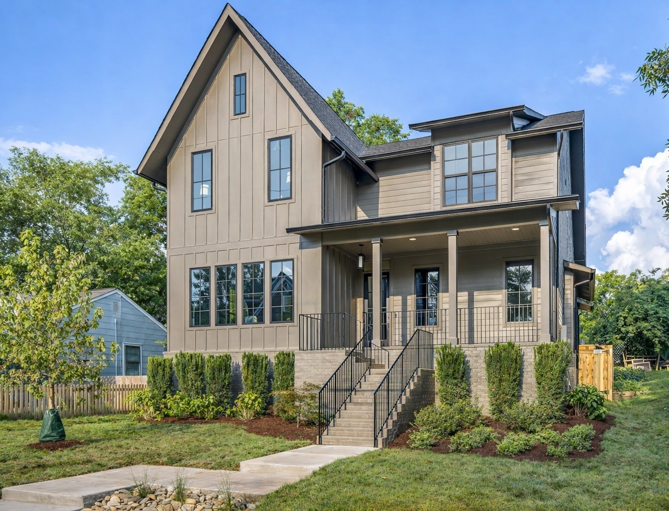 122 38th Ave, N Nashville TN 37209