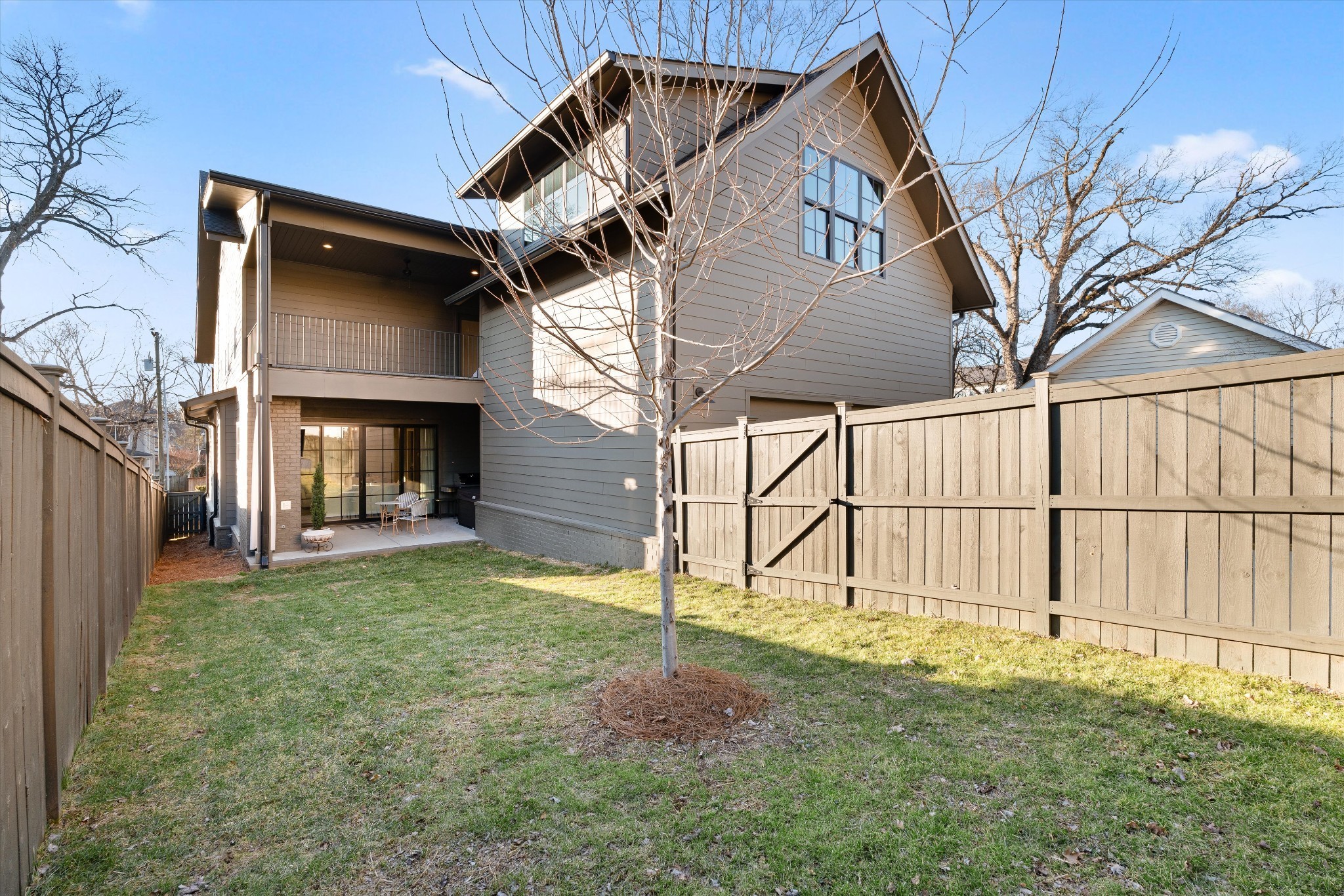 122 38th Ave, N Nashville TN 37209