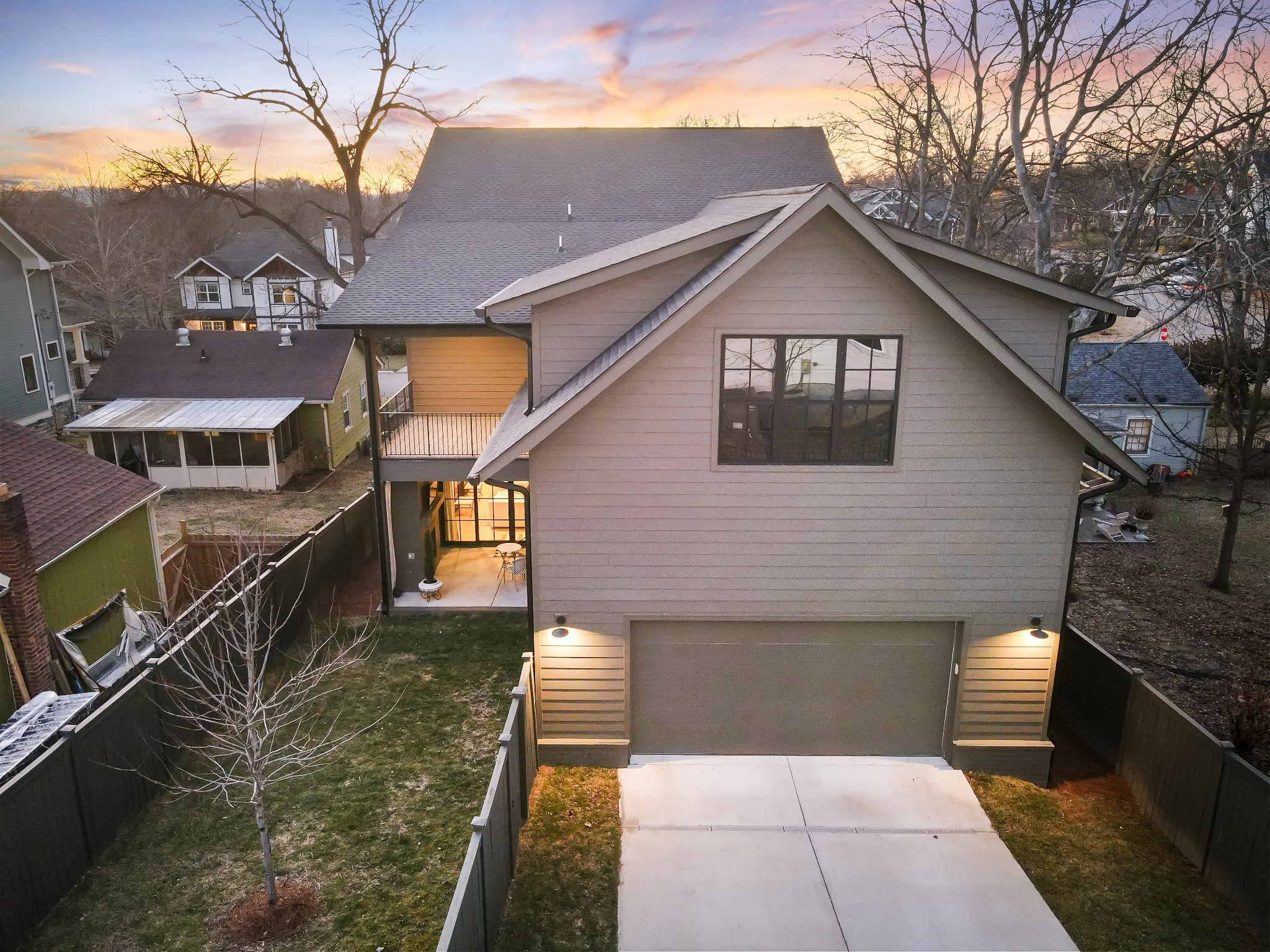 122 38th Ave, N Nashville TN 37209