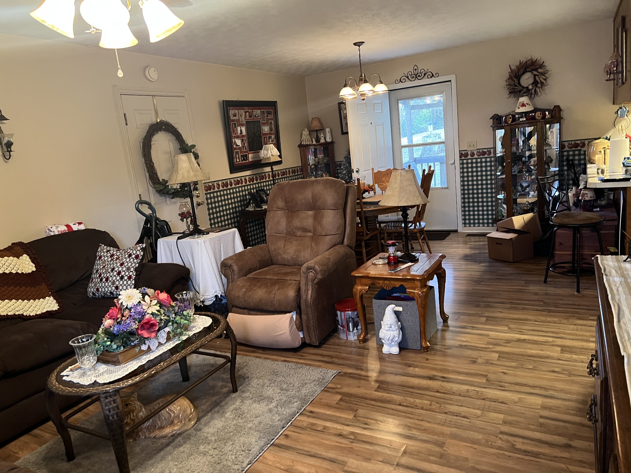 634 N Spring Street Mcminnville TN 37110