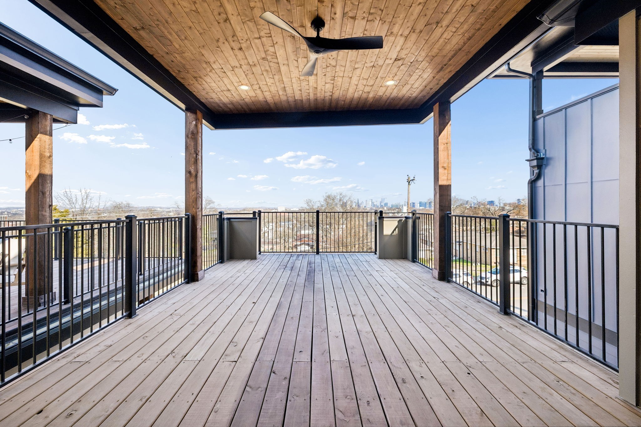 915 33rd Ave, N Nashville TN 37209