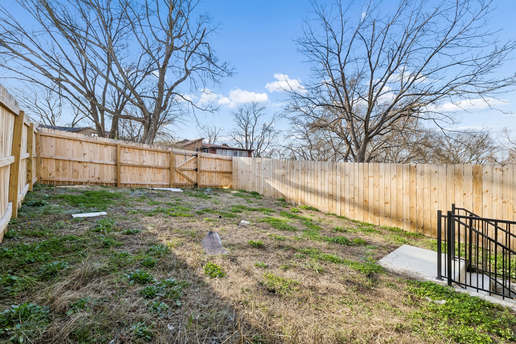 915 33rd Ave, N Nashville TN 37209