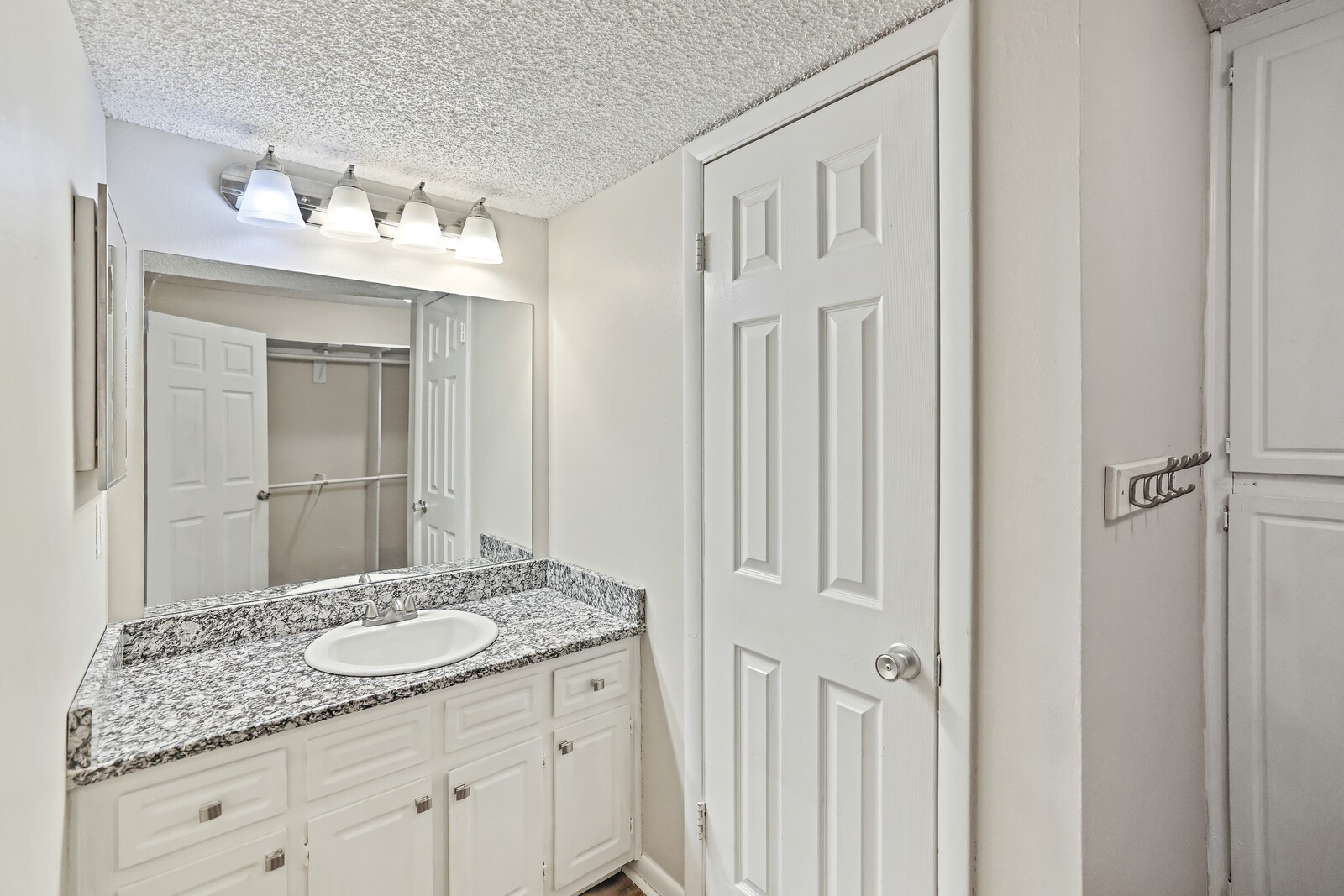 102 General Jackson Lane Hermitage TN 37076